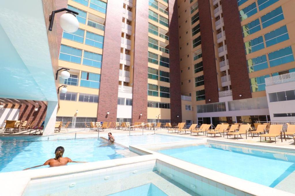 Piazza Diroma Acesso Diroma Acqua Park Gratuito Star Temporada Aparthotel Caldas Novas Εξωτερικό φωτογραφία