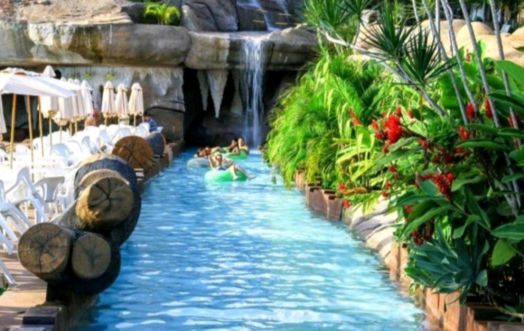 Piazza Diroma Acesso Diroma Acqua Park Gratuito Star Temporada Aparthotel Caldas Novas Εξωτερικό φωτογραφία