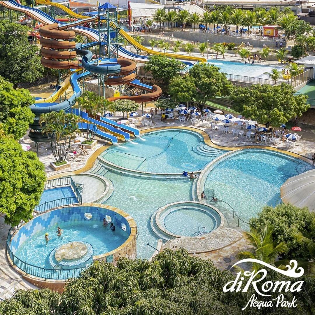 Piazza Diroma Acesso Diroma Acqua Park Gratuito Star Temporada Aparthotel Caldas Novas Εξωτερικό φωτογραφία
